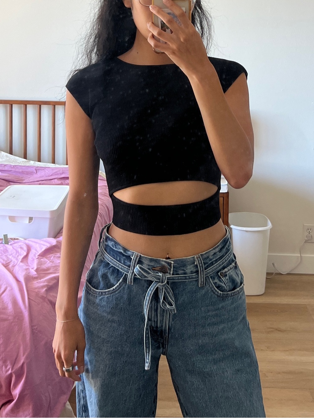 Wilfred Aritzia Black Crop Top with Cutout